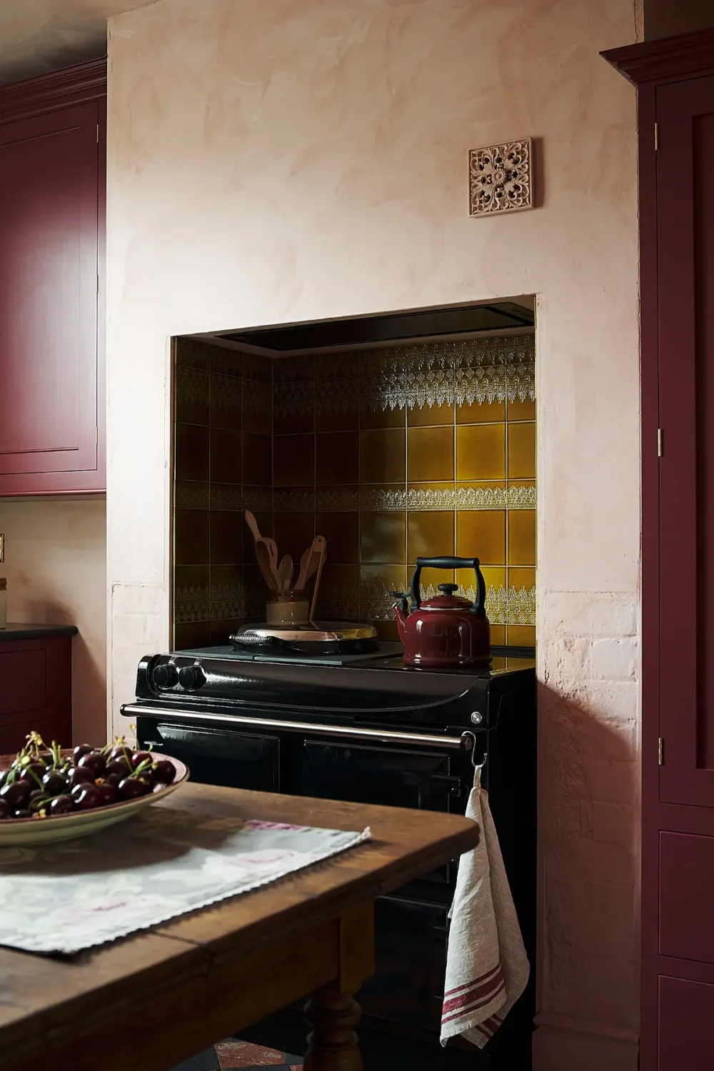 A Deep Red deVOL Kitchen with Vintage Elements in a Victorian Home 14 14.TheRealShakerKitchen deVOL LOW RES A Deep Red deVOL Kitchen with Vintage Elements in a Victorian Home