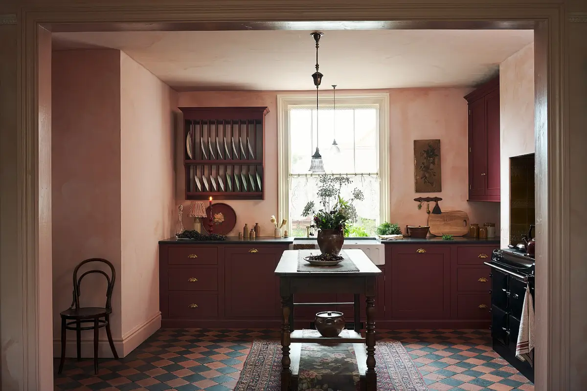 A Deep Red deVOL Kitchen with Vintage Elements in a Victorian Home 2 2.TheRealShakerKitchen deVOL LOW RES A Deep Red deVOL Kitchen with Vintage Elements in a Victorian Home