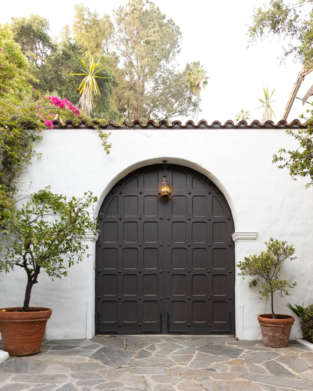 Aaron Paul Lists Spanish-Style Los Feliz Home with a Celebrity History 39 aaron-paul-lists-Spanish-style-Los-Feliz-house-nordroom1