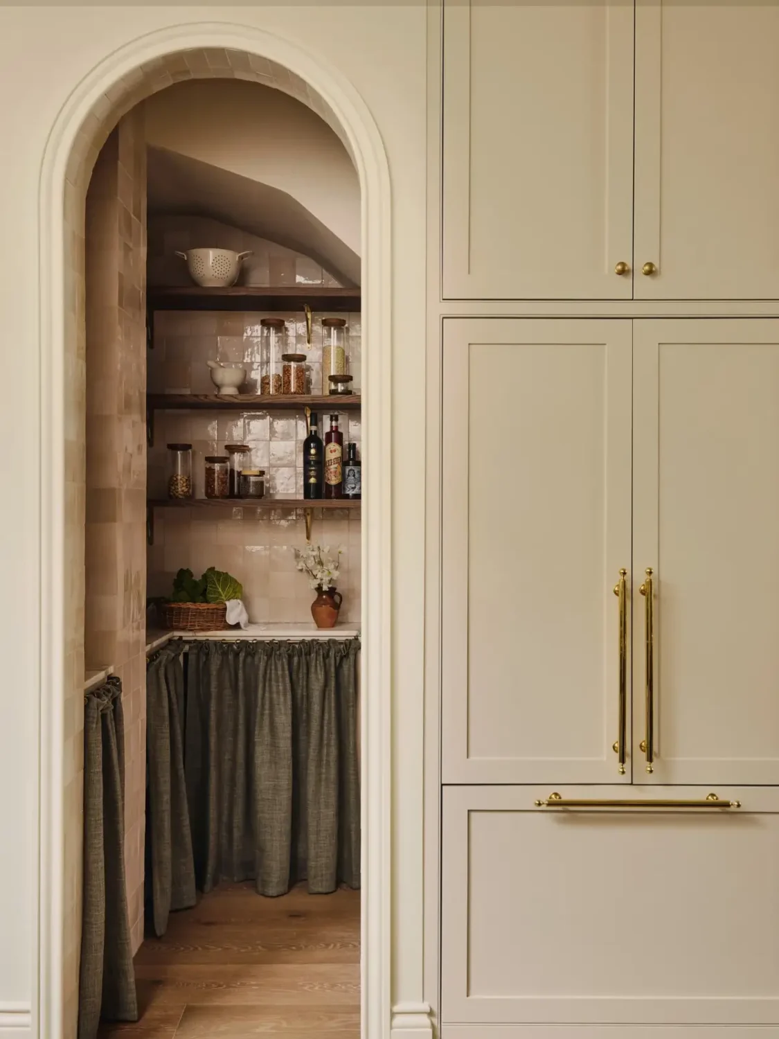 Best of 2025: Kitchens 70 arched doorway pantry