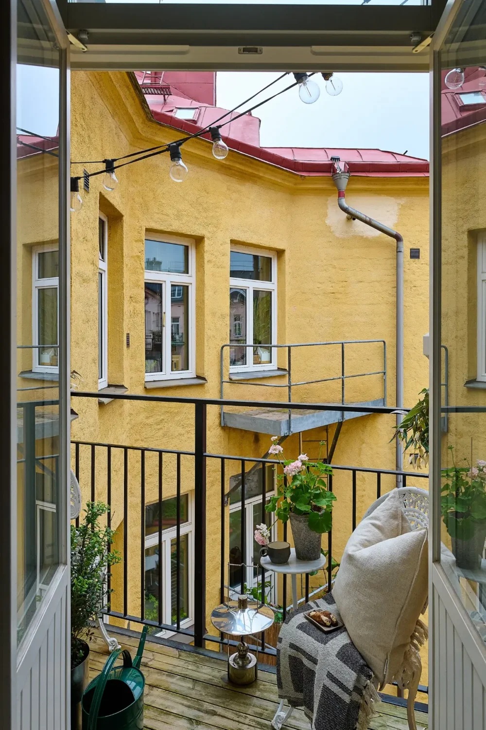 A Classic Stockholm Family Apartment with a Separate Studio 28 balcony
