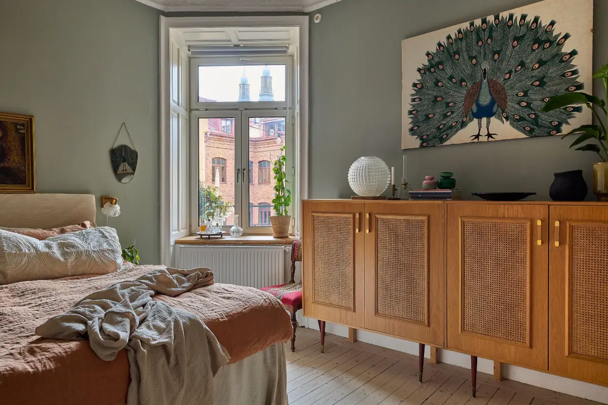 A Classic Stockholm Family Apartment with a Separate Studio 17 bedroom blue-gray walls