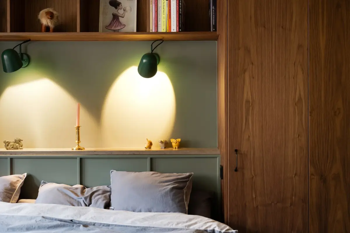 A Harmonious Color Palette in a Luxurious Stockholm Duplex Apartment 17 bedroom ledge built-in storage
