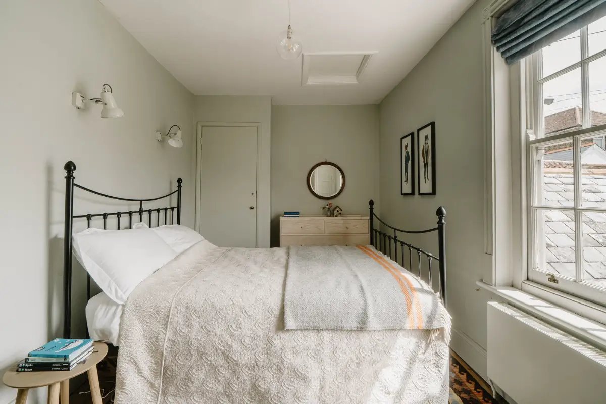 A 17th-Century Home with Original Elements in an English Seaside Town 11 bedroom light gray-green walls