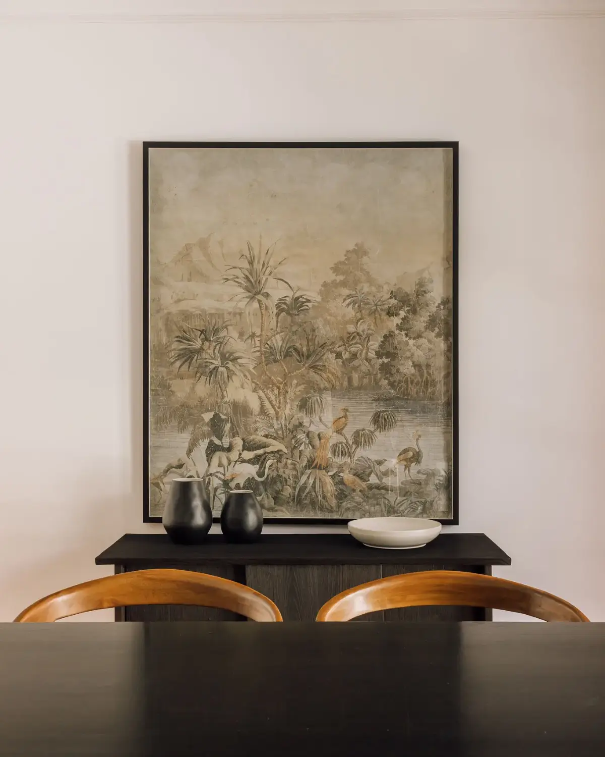 An Art Deco Villa with a Moroccan-Inspired Garden in Portugal 5 dining room detail
