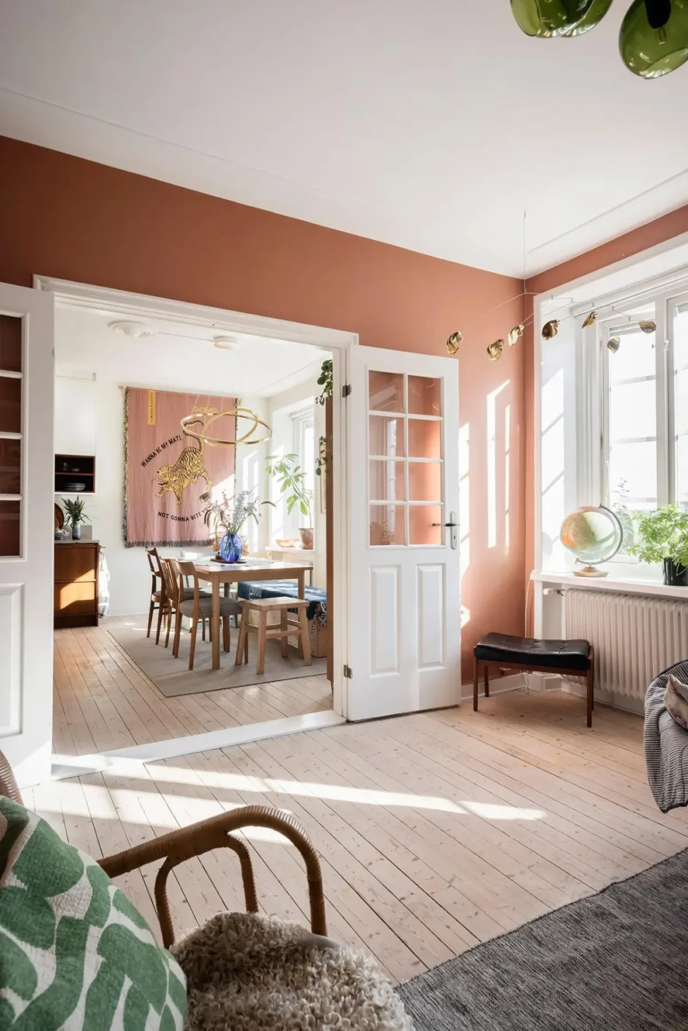 A Colorful 1920s Family Apartment in Sweden 9 double doors