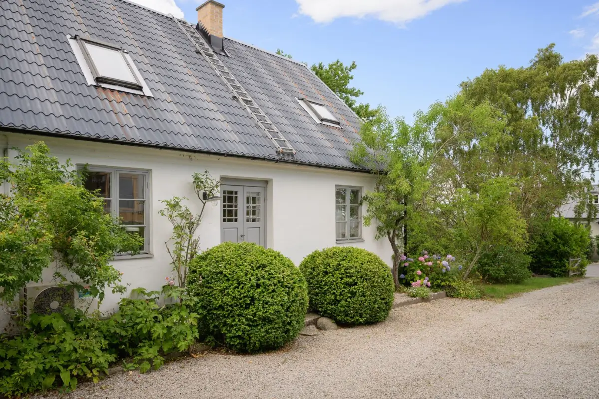 Historic Character and a deVOL Kitchen in a Swedish Country House 46 front door swedish house