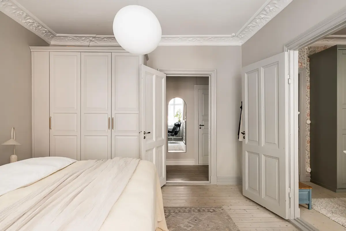 Classic Period Elements in a Comfortable Two-Bedroom Apartment 24 gray bedroom wardrobes