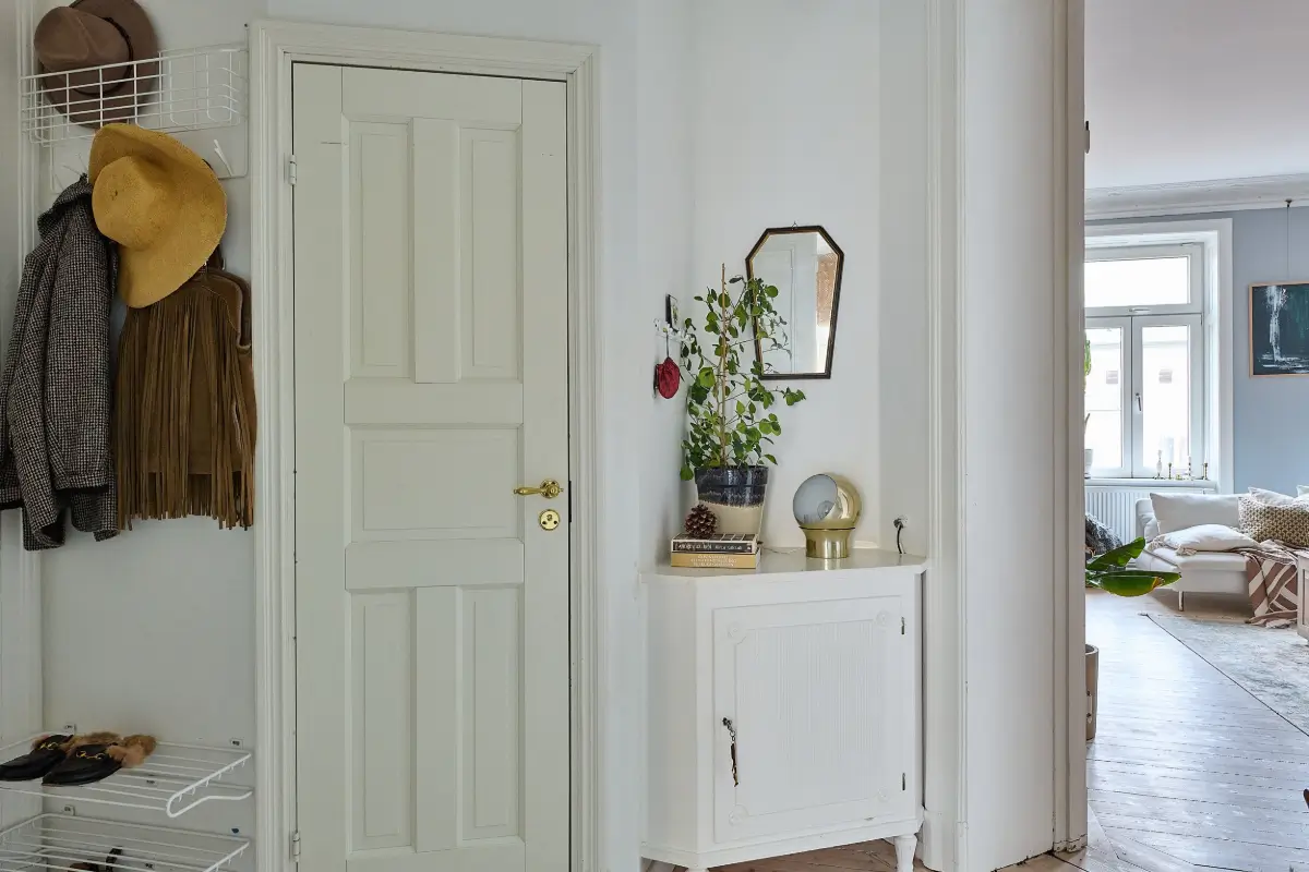 A Classic Stockholm Family Apartment with a Separate Studio 29 c
