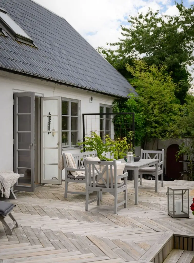 Historic Character and a deVOL Kitchen in a Swedish Country House 39 herringbone wooden deck