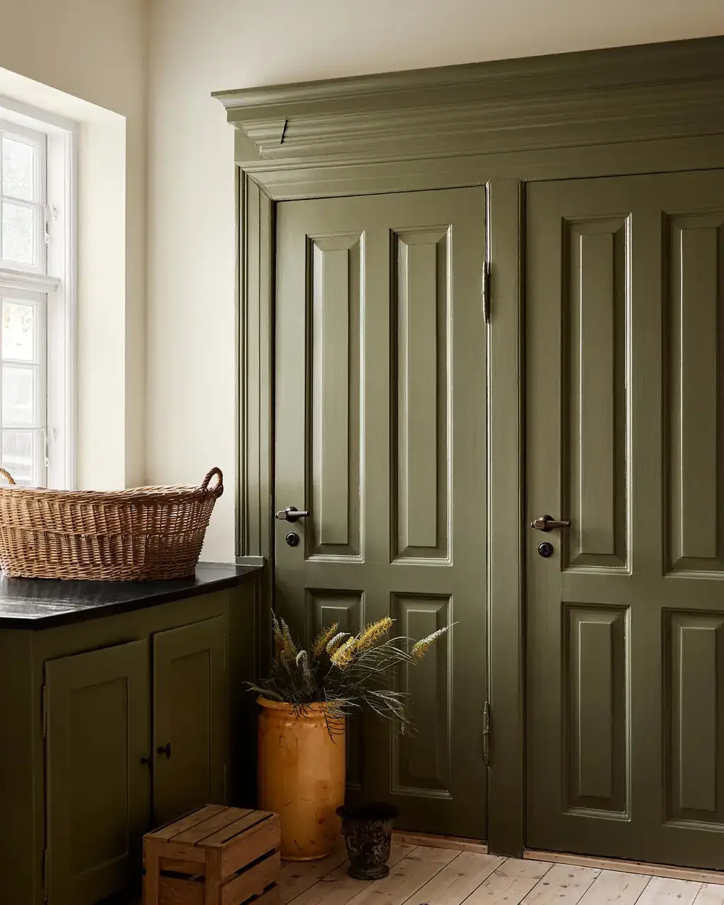 Jotun Lady Color Palette 2026: Soulful Spaces 32 jotun-kitchen-8597-seaweed-green-12079-gleam_1408-nordroom