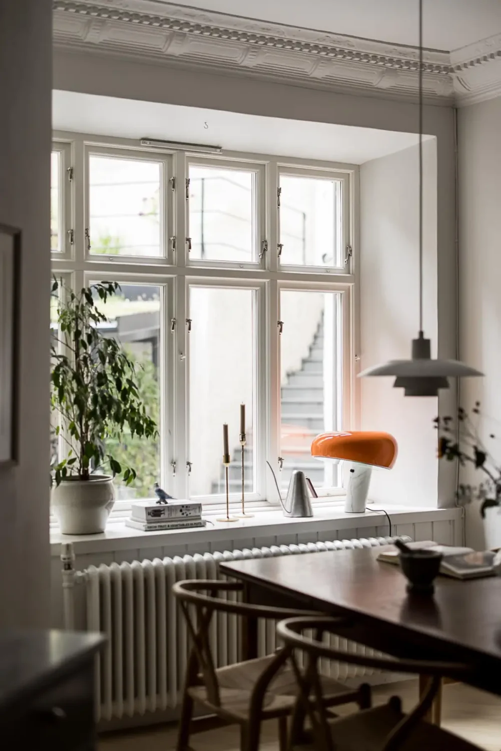 Classic Period Elements in a Comfortable Two-Bedroom Apartment 7 living room window