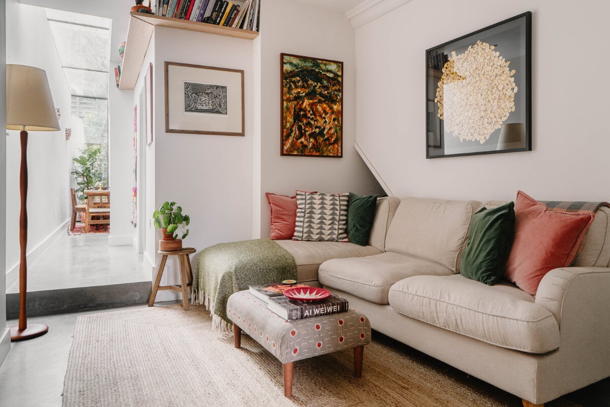 A Modern Ground-Floor Apartment with a Tiny Patio Garden 13 small sitting room high bookshelves A Modern Ground-Floor Apartment with a Tiny Patio Garden
