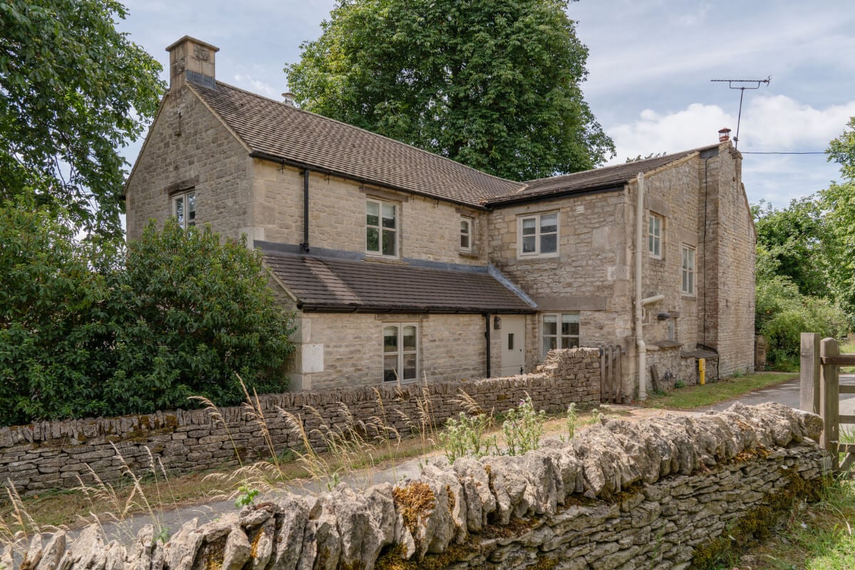A Stone English Cottage with a Blue and Pink Kitchen 23 stone cottage england