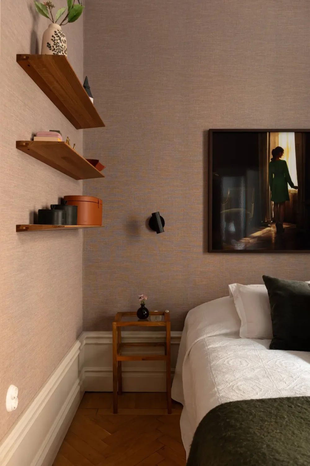 A Luxurious Family Apartment with a Dramatic Black Bathroom 19 bedroom neutral-colored wallpaper