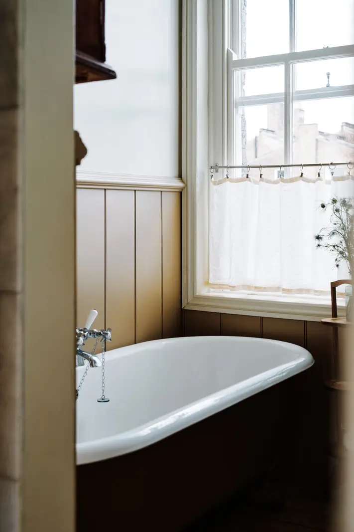 Restored Features in a Charming Georgian Apartment in London 15 freestanding bath paneling