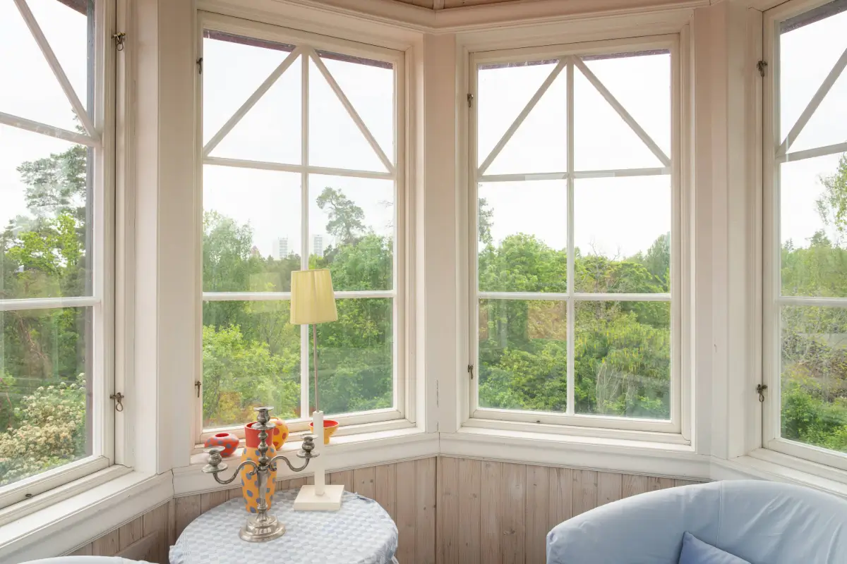 A Beautiful Swedish Villa with a Charming Tower Room 14 green-villa-tower-room-stockholm-Bengt-Wiberg-nordroom10