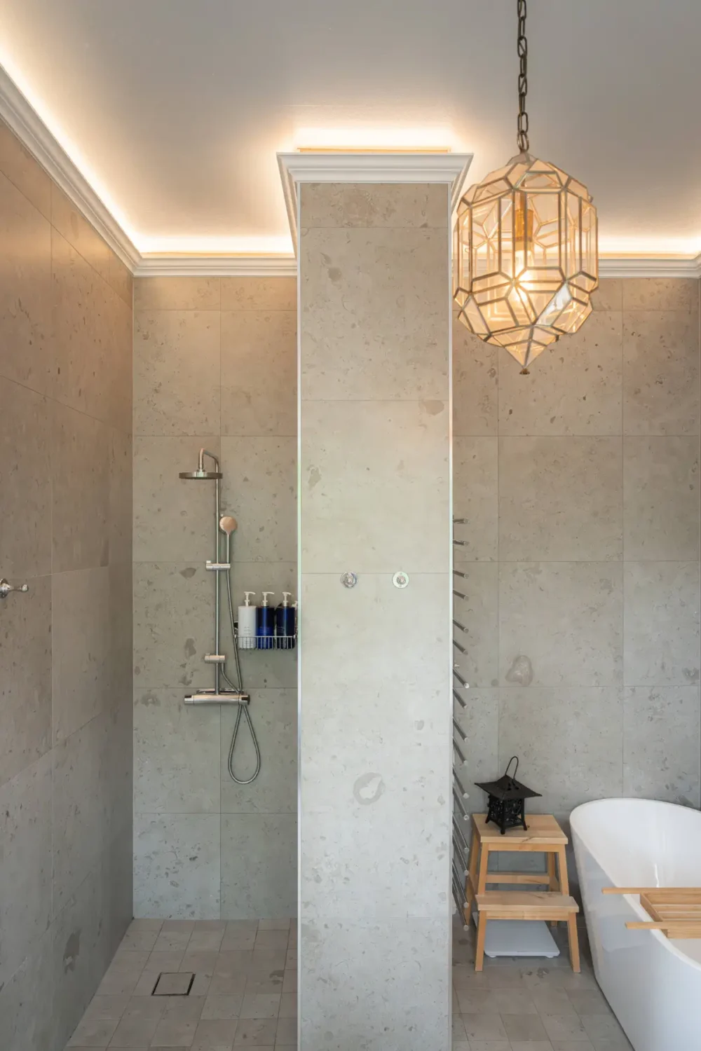 A Beautiful Swedish Villa with a Charming Tower Room 13 green-villa-tower-room-stockholm-Bengt-Wiberg-nordroom14