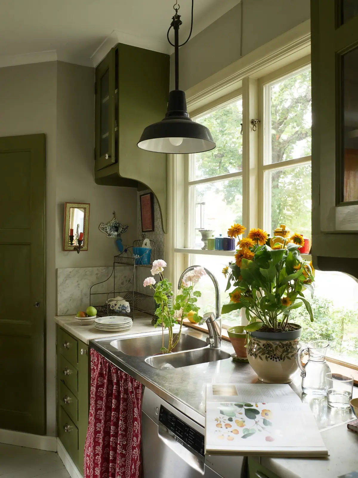 kitchen sink window with shelf