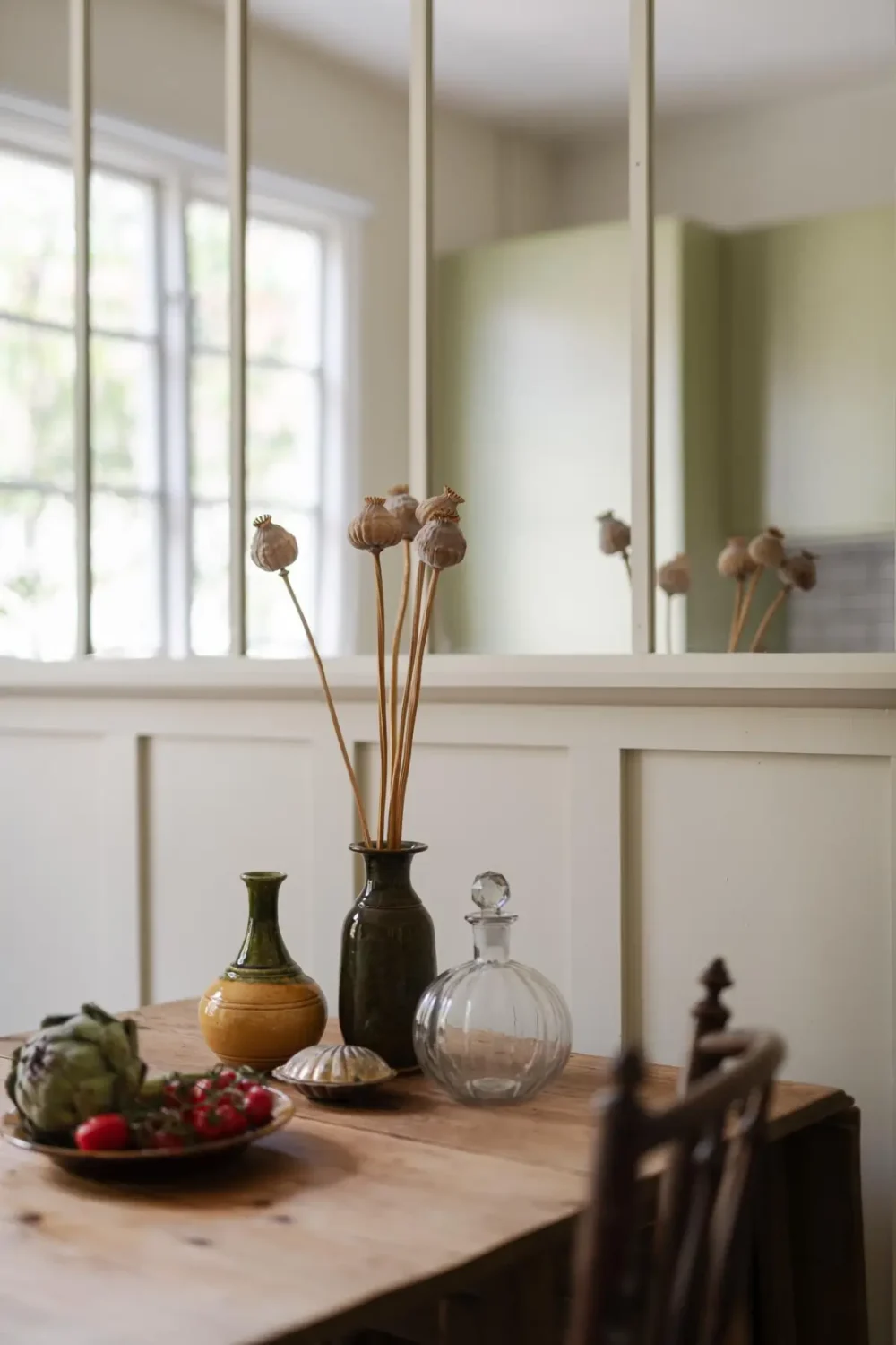 Historic Character and Color in a Swedish Studio Apartment 18 c