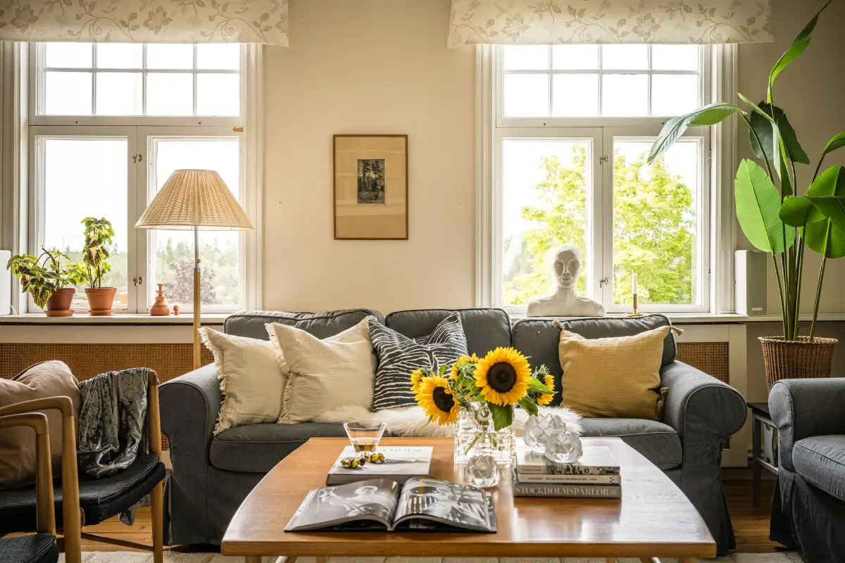 A Cozy Early 20th-Century Home with Views of Lake Mälaren in Sweden 13 living room sofa