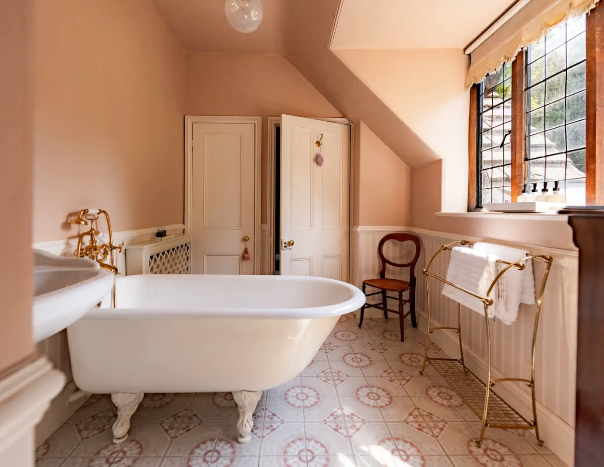 A Charming Timber-Framed Victorian Country House in England 17 north-lodge7