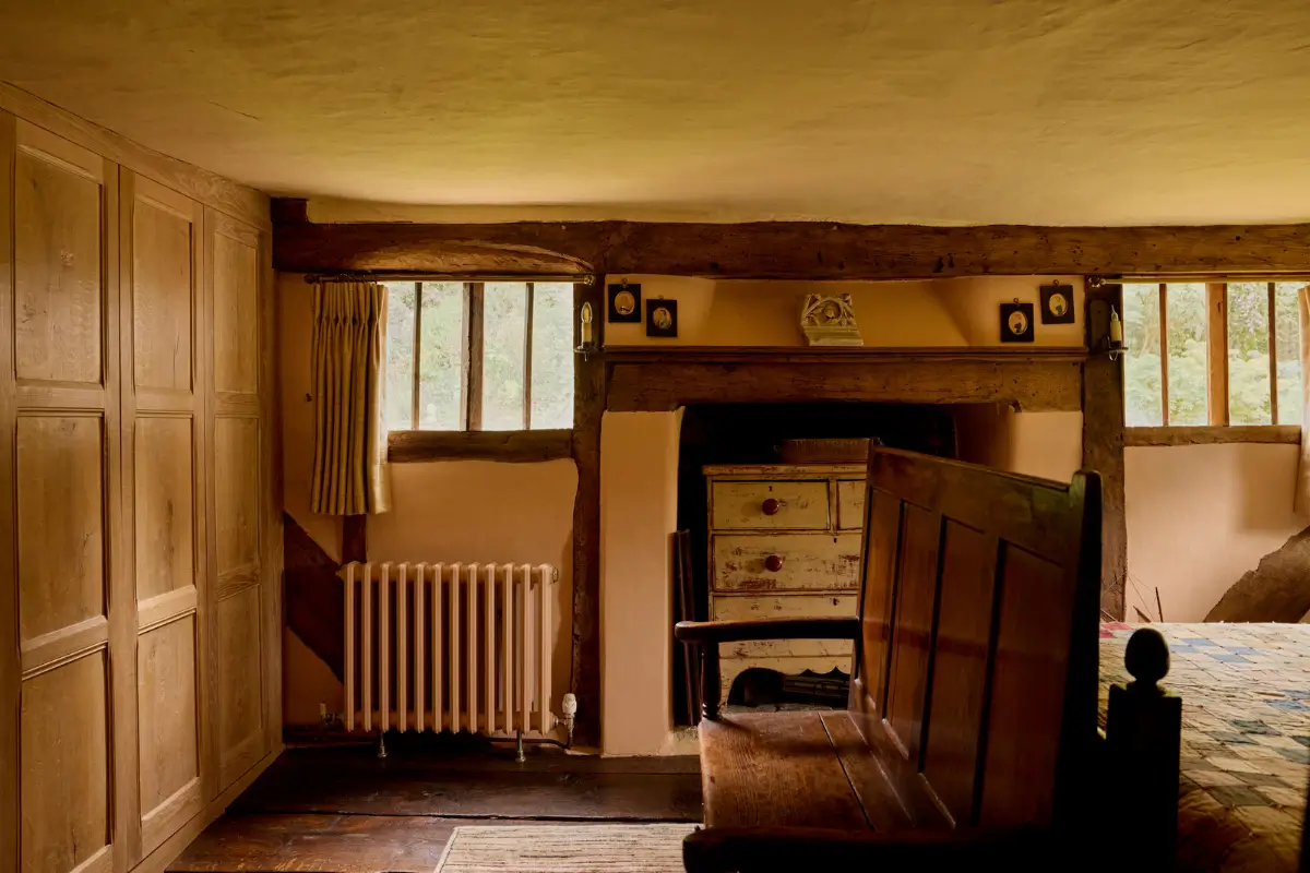 An English Cottage with Historic Character and a Charming Garden 22 palm-cottage15