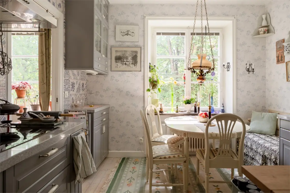 Plants and Antiques in a Spacious Stockholm Apartment 14 plant-filled swedish apartment14