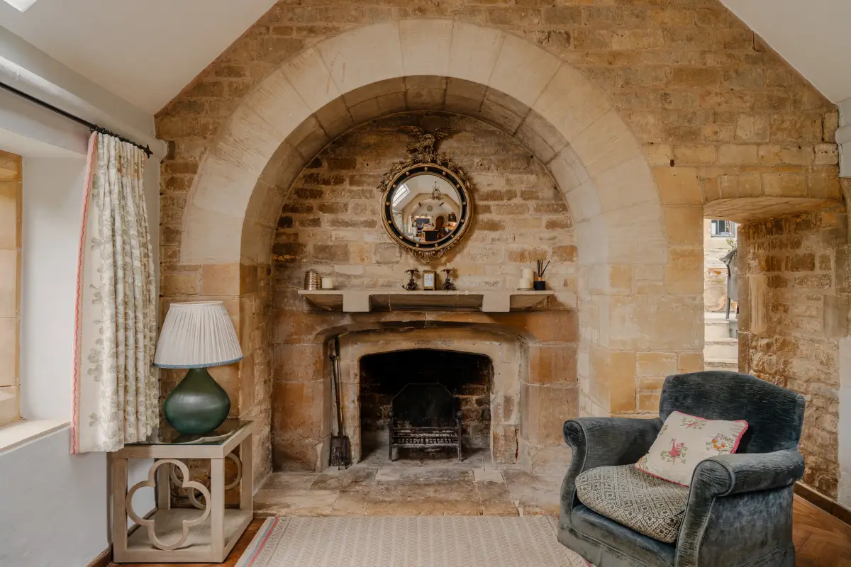 A Georgian Country House Packed with Historical Features 7 the-ford-manor15
