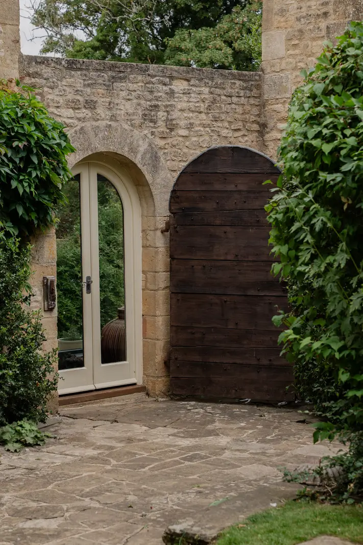 A Georgian Country House Packed with Historical Features 20 the-ford-manor25