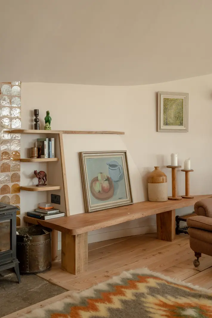 The Roundhouse: A Sustainable Five-Bedroom House in the Hertfordshire Countryside 10 the roundhouse england20