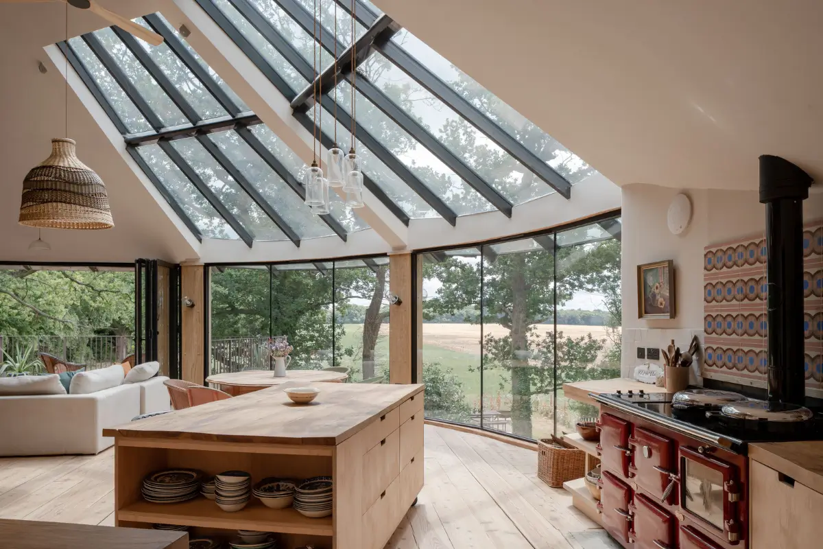 The Roundhouse: A Sustainable Five-Bedroom House in the Hertfordshire Countryside 12 the roundhouse england23