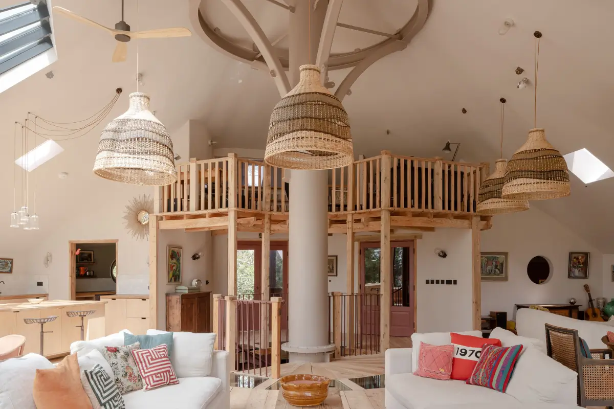The Roundhouse: A Sustainable Five-Bedroom House in the Hertfordshire Countryside 7 the roundhouse england24