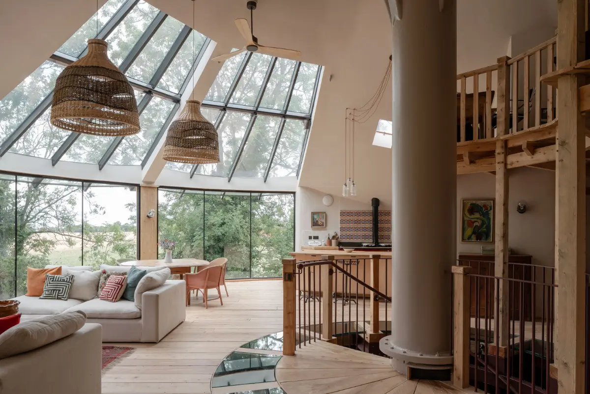 The Roundhouse: A Sustainable Five-Bedroom House in the Hertfordshire Countryside 6 the roundhouse england28