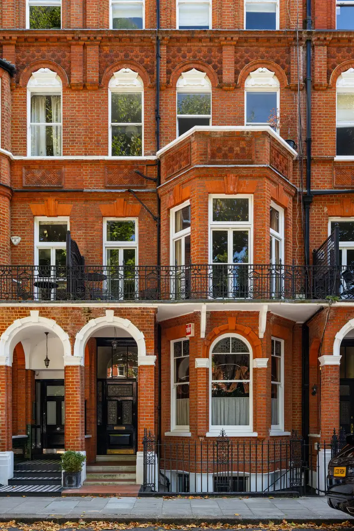 A Mixture of Patterns, Colors, and Materials in a Stunning London Apartment 26 victorian building london