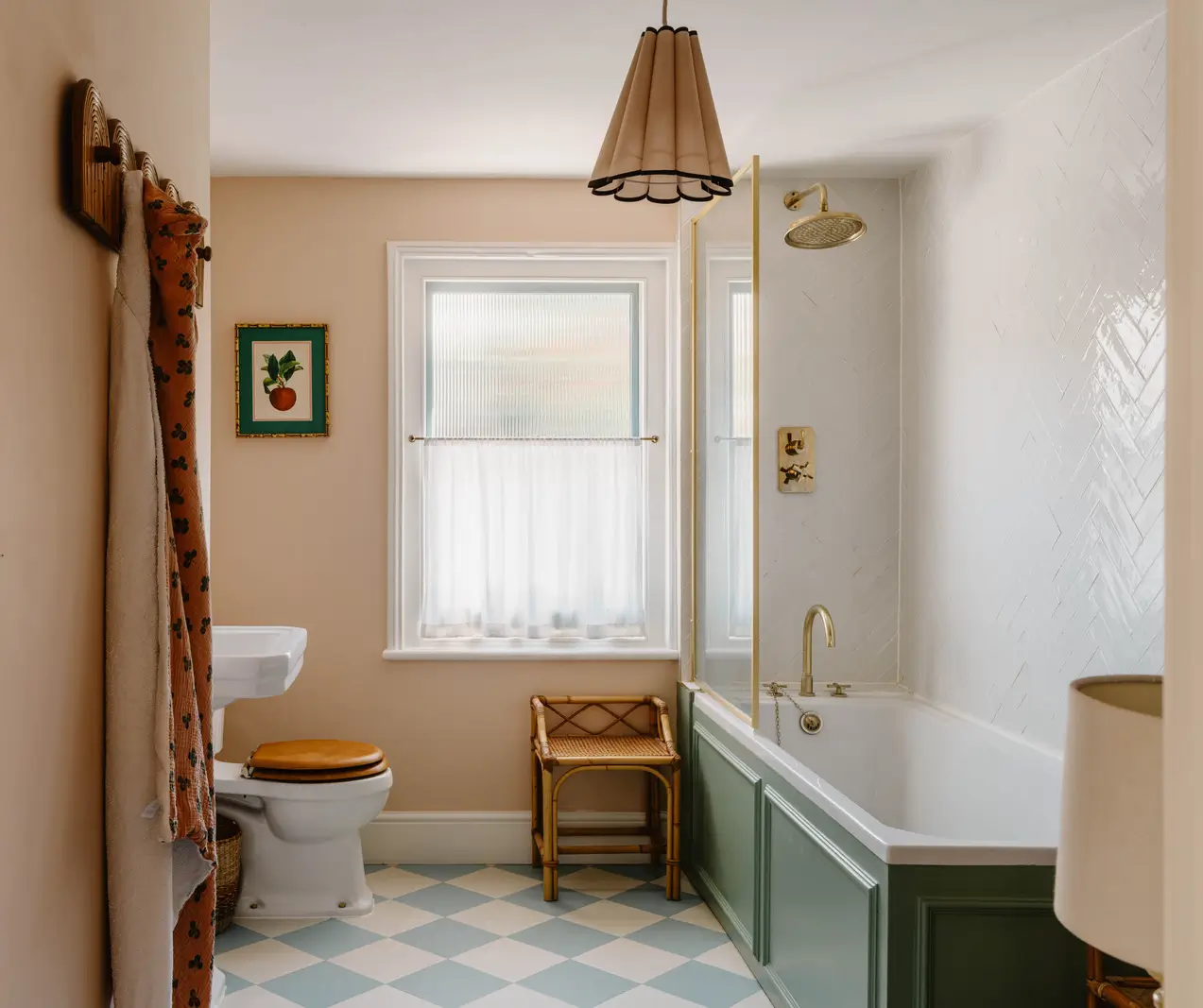 Best of 2025: Bathrooms 48 bathroom checkerboard floor pink walls