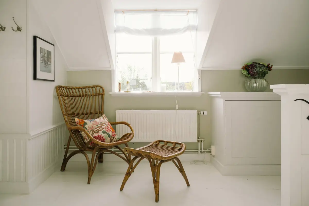 A Fairytale Home and Garden with Views of Gripsholm Castle in Sweden 28 charming-courtyard-family-home-sweden-nordroom24