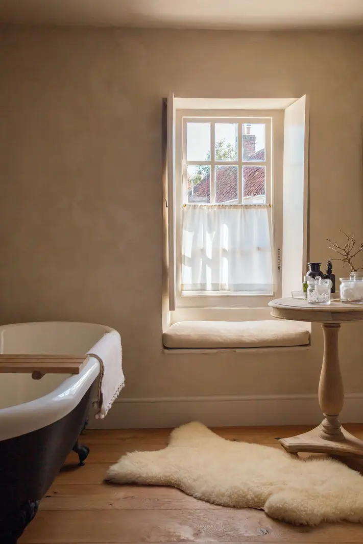 Lime Paint and Cozy Rooms in a Charming English Cottage 23 cottage bathroom window seat