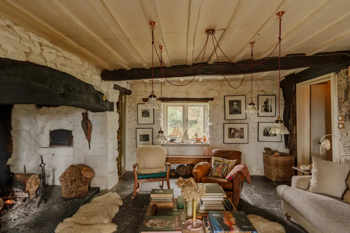 historic-farmhouse-wales31