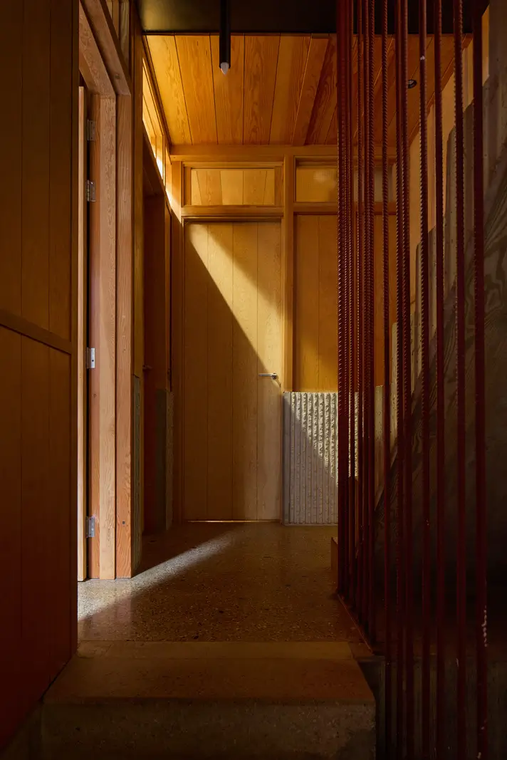 A Japanese-Inspired London Townhouse Designed by Architect Hikaru Kitai 24 japanese-inspired-townhouse-victoria-park-london-nordroom12