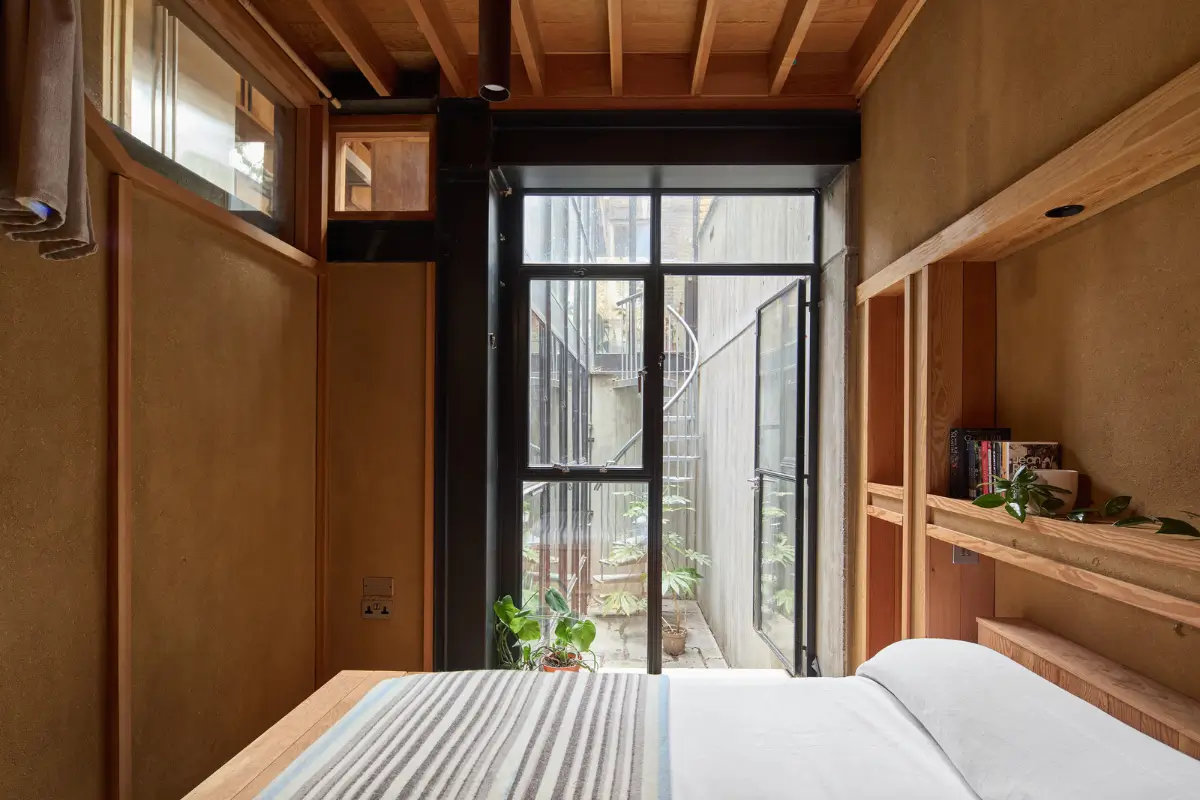 A Japanese-Inspired London Townhouse Designed by Architect Hikaru Kitai 16 japanese-inspired-townhouse-victoria-park-london-nordroom15
