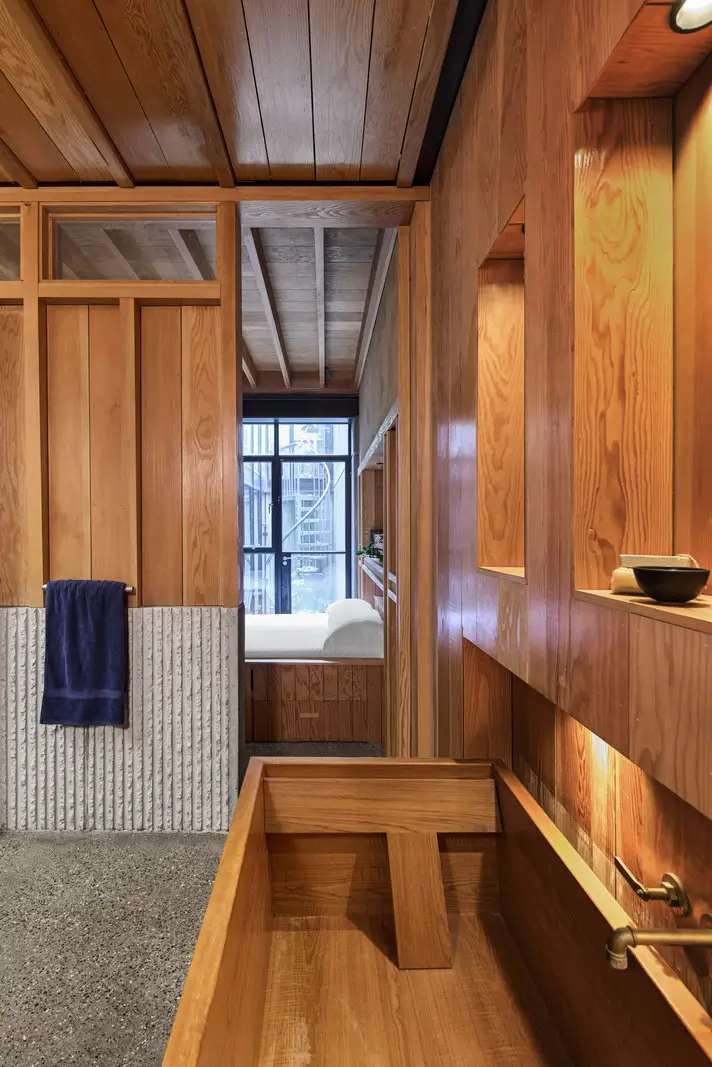 A Japanese-Inspired London Townhouse Designed by Architect Hikaru Kitai 18 japanese-inspired-townhouse-victoria-park-london-nordroom16