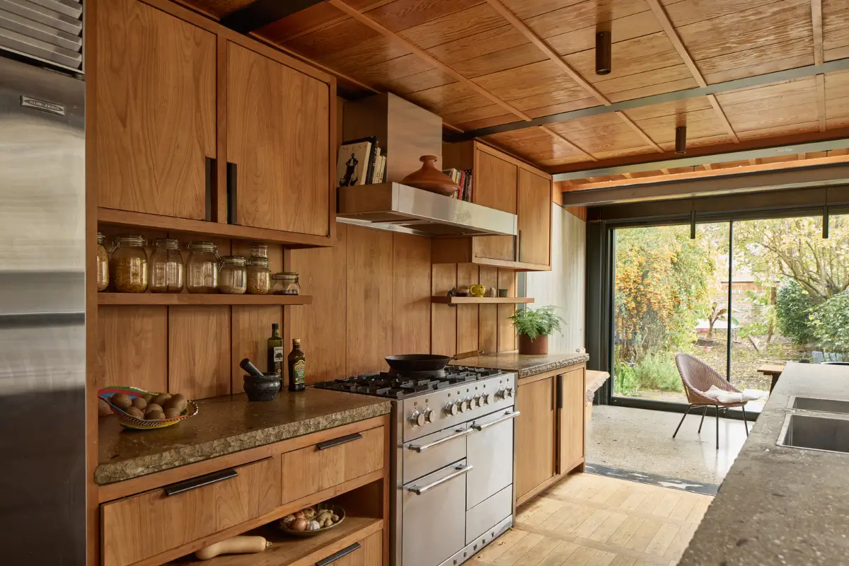A Japanese-Inspired London Townhouse Designed by Architect Hikaru Kitai 8 japanese-inspired-townhouse-victoria-park-london-nordroom28
