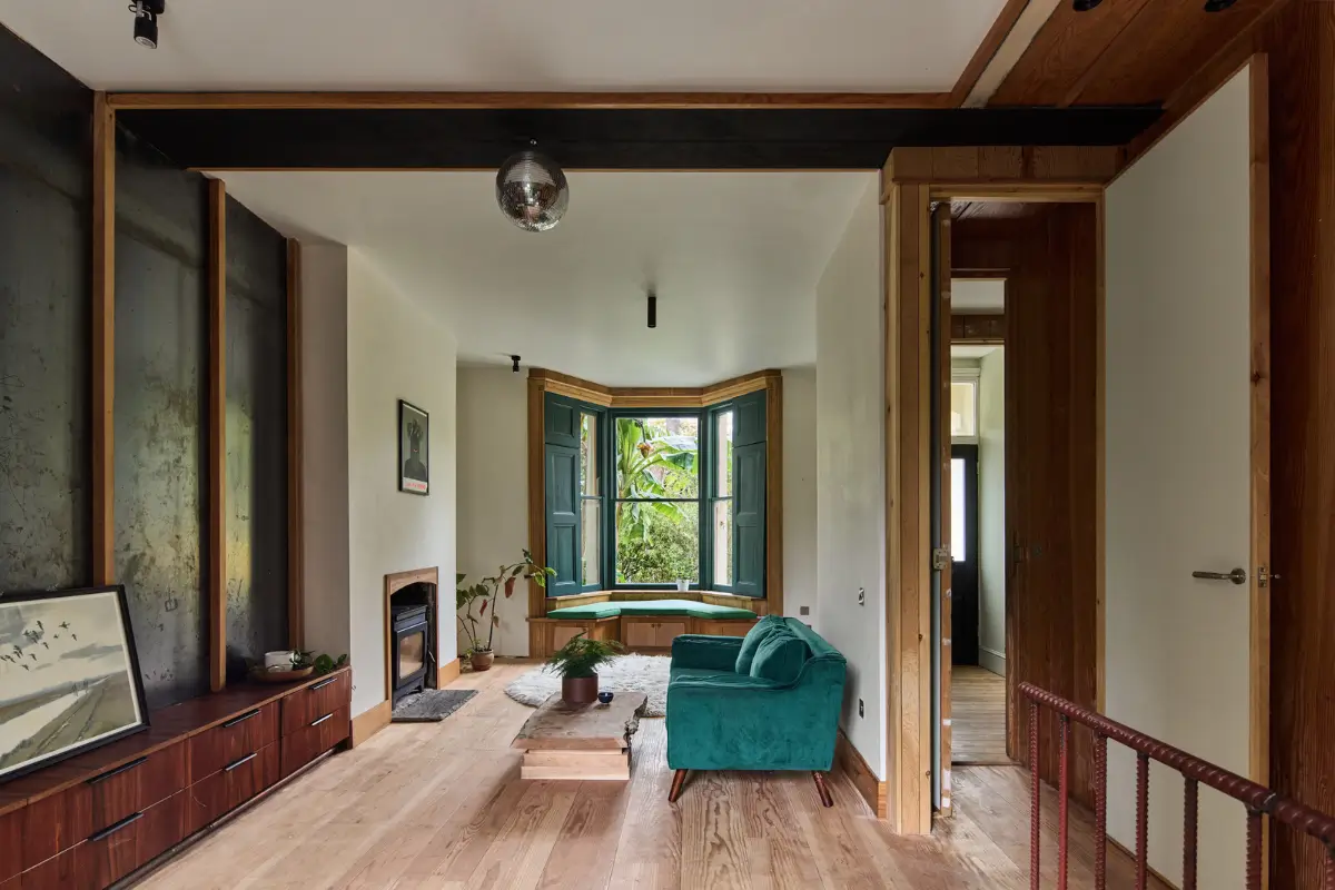 A Japanese-Inspired London Townhouse Designed by Architect Hikaru Kitai 1 japanese-inspired-townhouse-victoria-park-london-nordroom31
