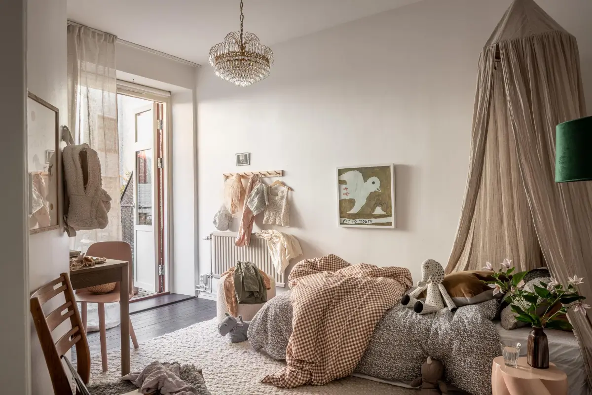 William Morris Wallpapers and Period Features in a Gothenburg Apartment 28 kids bedroom large rug layered textiles