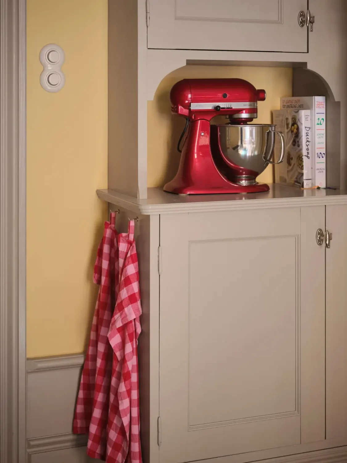 Color, Books, and a Walk-In Wardrobe in a Small Stockholm Apartment 11 kitchen detail