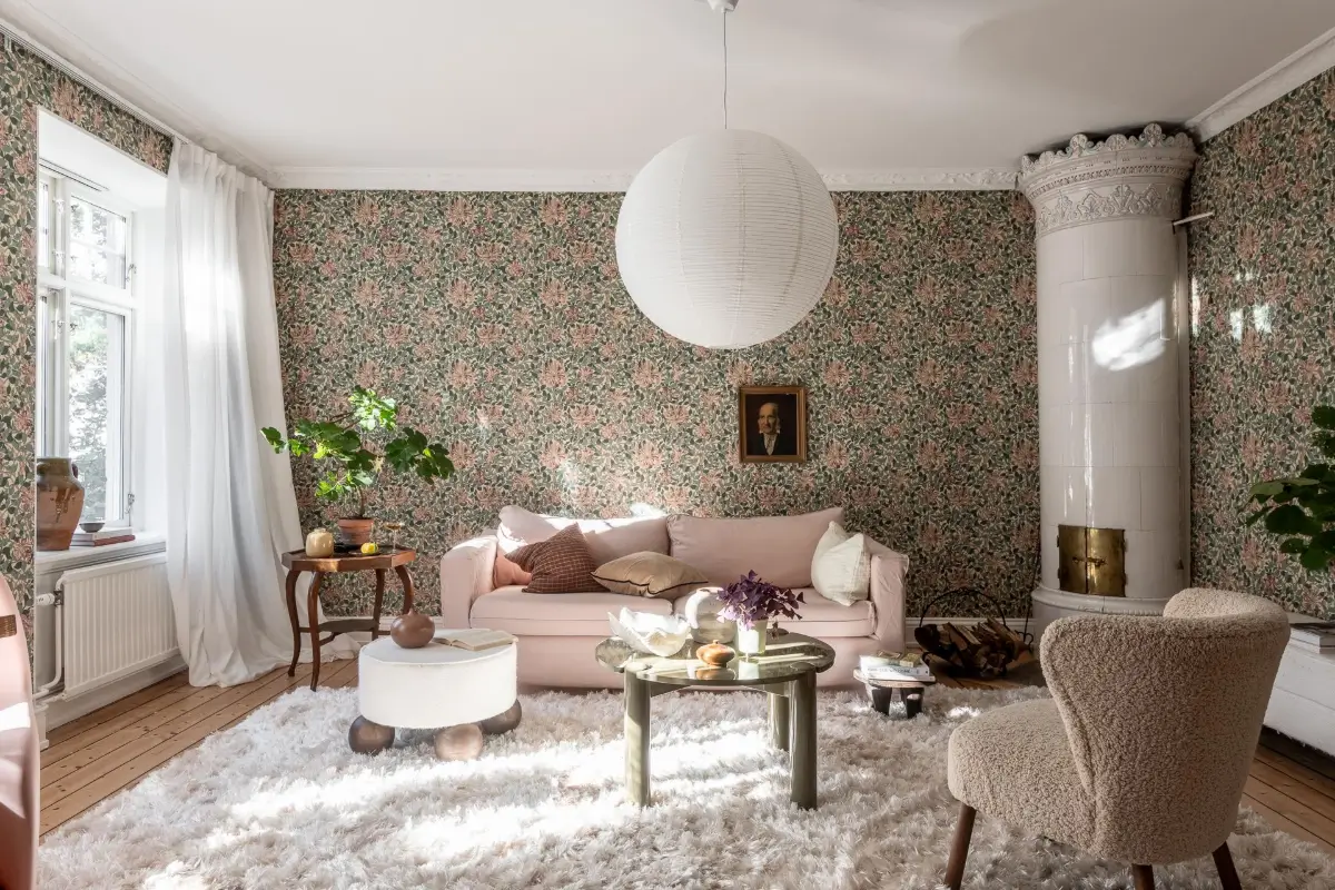 William Morris Wallpapers and Period Features in a Gothenburg Apartment 3 light pink sofa living room