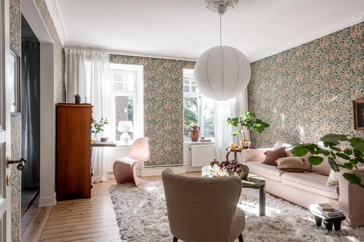 William Morris Wallpapers and Period Features in a Gothenburg Apartment 6 living room large windows floral william morris wallpaper