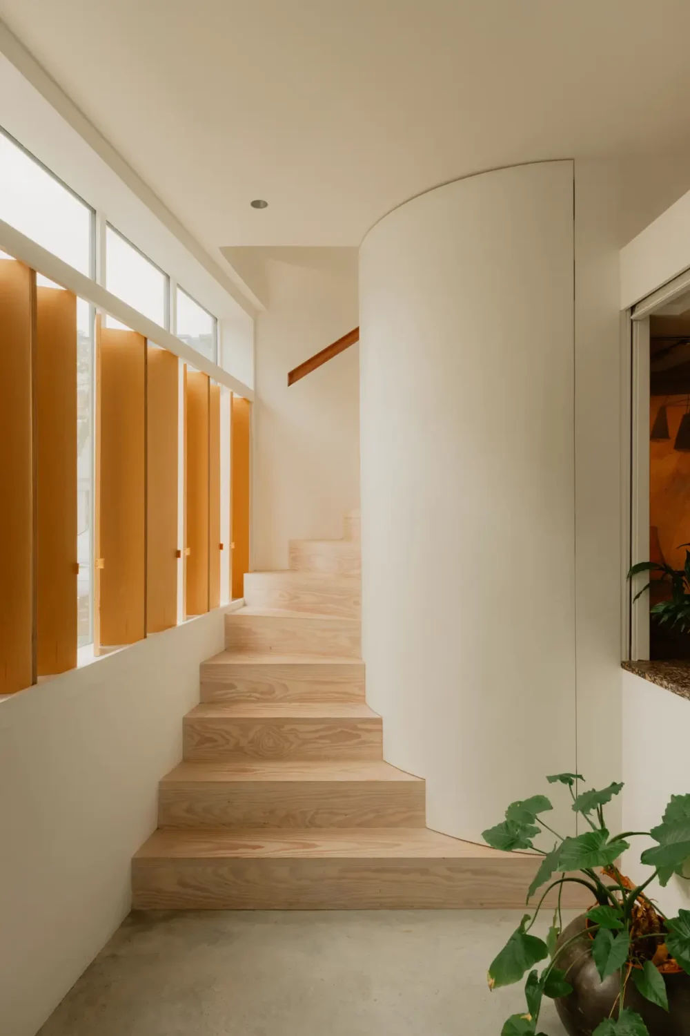 A Contemporary Two-Bedroom Townhouse with a Paneled Master Suite 13 modern-architect-designed-townhouse-notting-hill-london-nordroom32