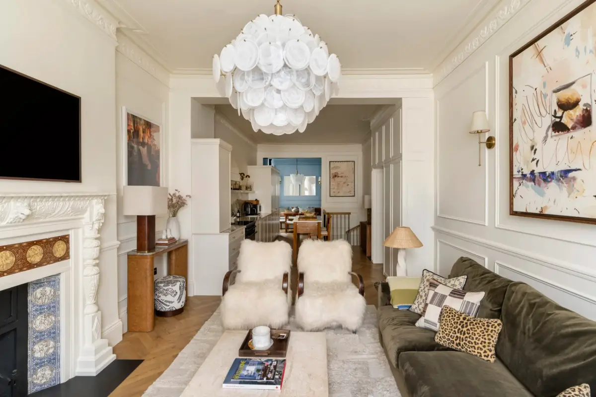 A Notting Hill Duplex Pairs Art and Victorian Architecture 4 open-plan-living-space-notting-hill-townhouse
